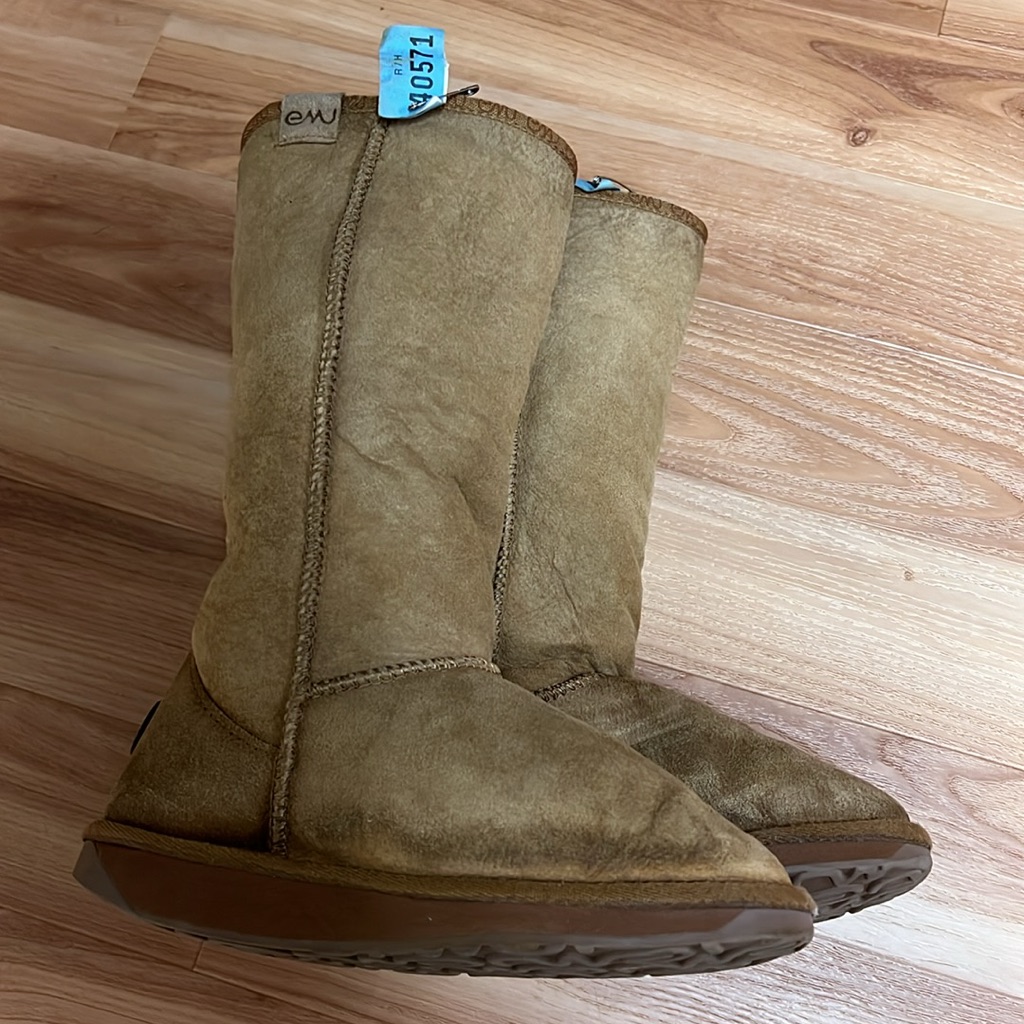 Ugg Boots Size 8, Euc